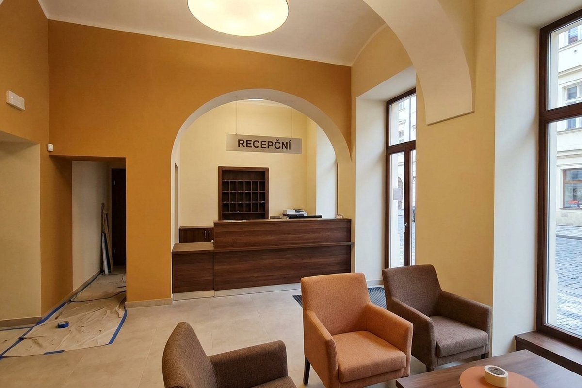 Hotel — recepce a chodby